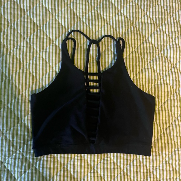 Scorpio Sol Front Cut-Out Crop Top - Picture 3 of 6